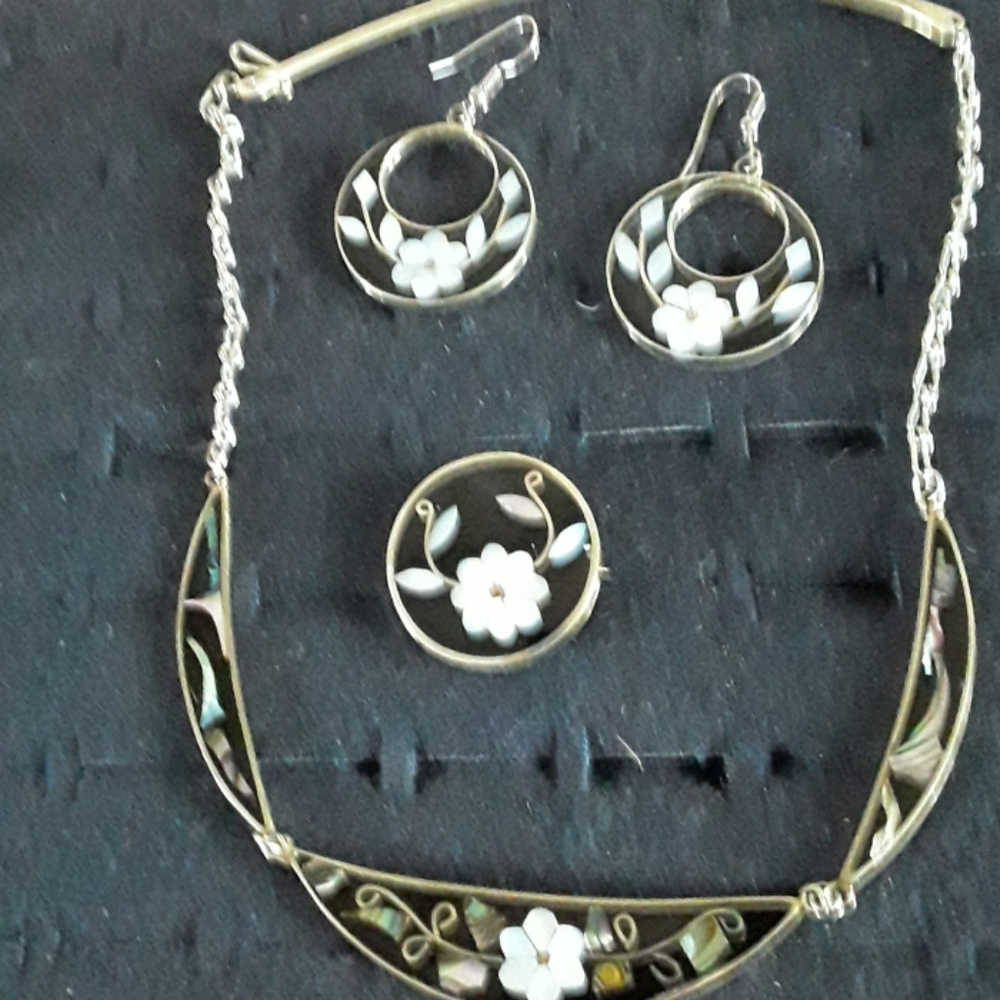 Abolony Shell , Mother of  pearl inlay